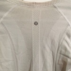 lululemon athletica Tops - Lululemon fitted top lululemon athletica Tops - Lululemon fitted top